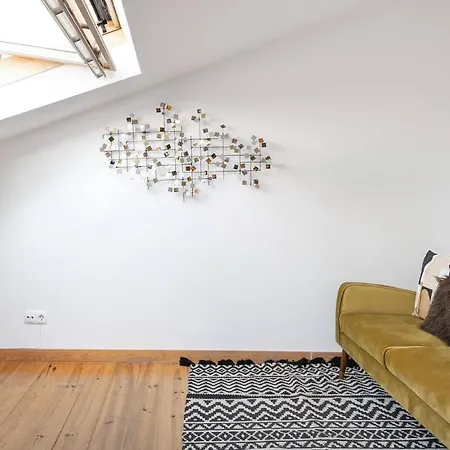Skylight Mouraria Loft Apartment